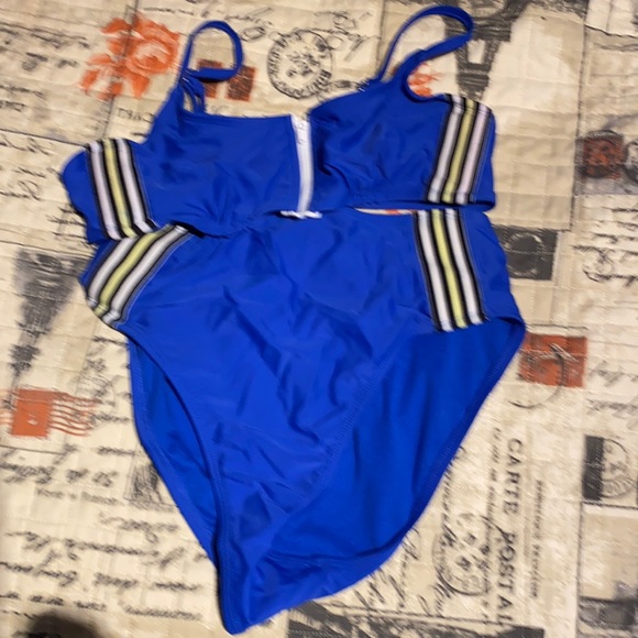 Xhilaration Other - Xhilaration bikini size M